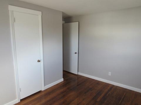 29 Dennis St, Springfield, MA 01118 photo 12