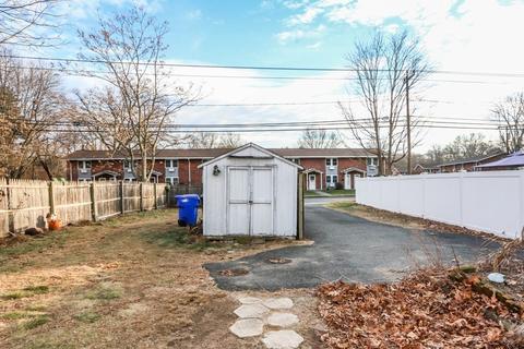 1427 Sumner Ave, Springfield, MA 01118 photo 5
