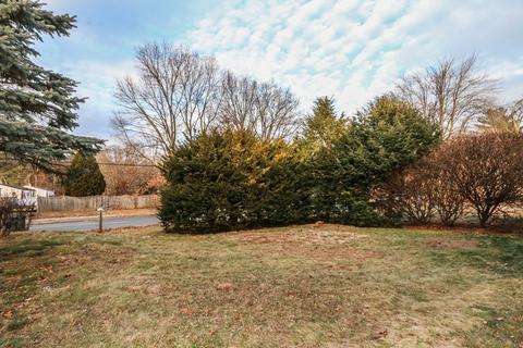 1427 Sumner Ave, Springfield, MA 01118 photo 2