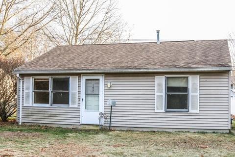 1427 Sumner Ave, Springfield, MA 01118 photo 1