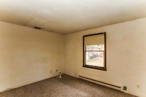1427 Sumner Ave, Springfield, MA 01118 photo 9