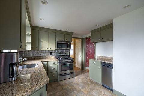 6 Longview Ter, Beverly, MA 01915 photo 9