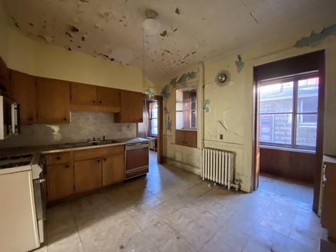 231 Orange St, Springfield, MA 01108 photo 8