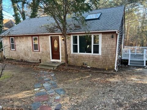 901 Head Of The Bay Rd, Bourne, MA 02532