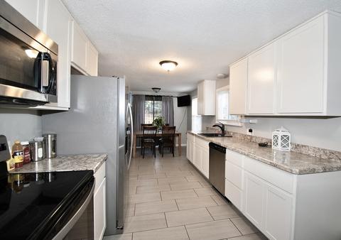 1617 Plumtree Rd, Springfield, MA 01119 photo 5