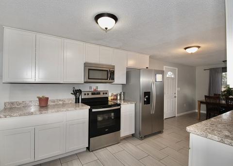 1617 Plumtree Rd, Springfield, MA 01119 photo 4
