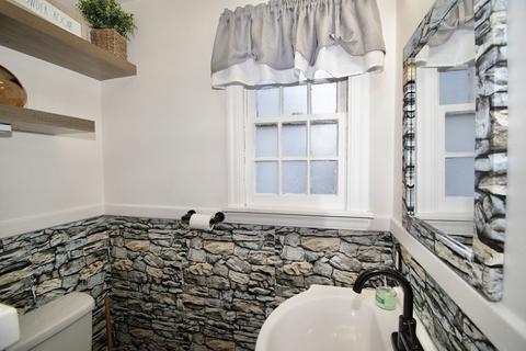 1617 Plumtree Rd, Springfield, MA 01119 photo 15