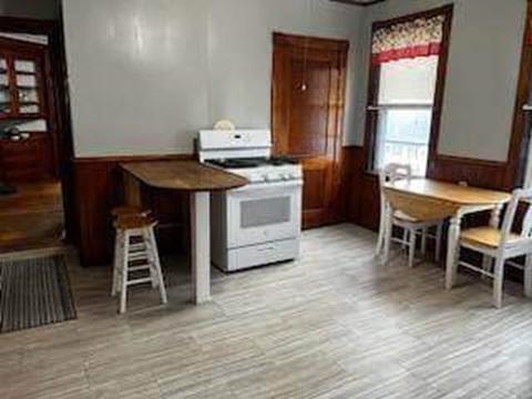 75 Broad St, Fall River, MA 02724 photo 9
