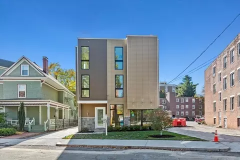 44 Vernon St #44, Brookline, MA 02446