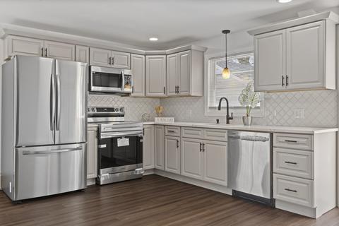 94 Milton St, Springfield, MA 01151 photo 11
