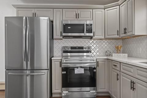 94 Milton St, Springfield, MA 01151 photo 13