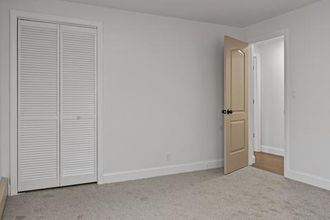 94 Milton St, Springfield, MA 01151 photo 22