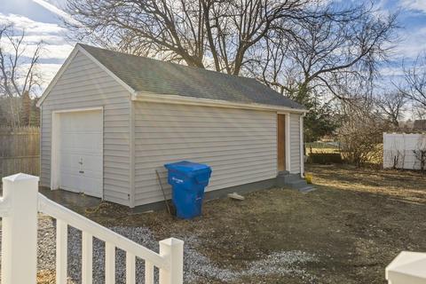 94 Milton St, Springfield, MA 01151 photo 33