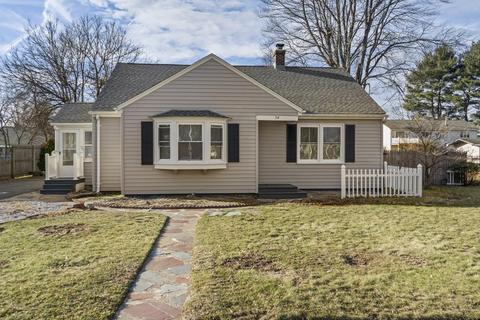 94 Milton St, Springfield, MA 01151 photo 2