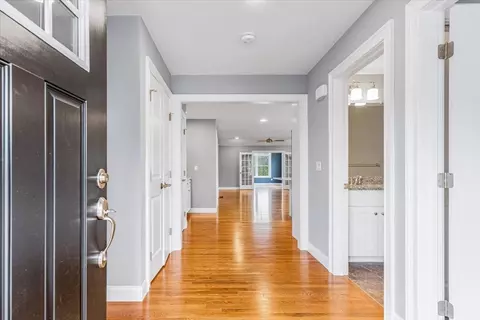 38 Lotus Dr, Plymouth, MA 02360