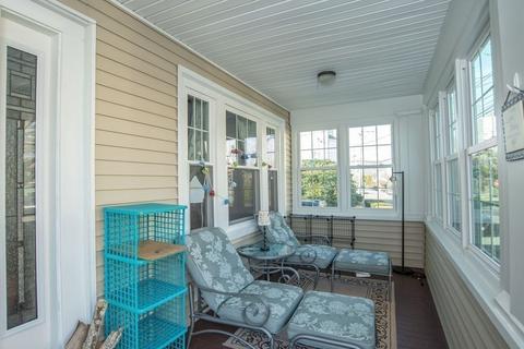 515 Weetamoe St, Fall River, MA 02720 photo 3
