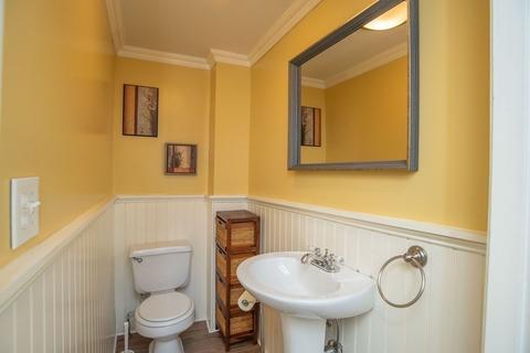 515 Weetamoe St, Fall River, MA 02720 photo 13