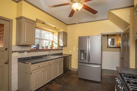 515 Weetamoe St, Fall River, MA 02720 photo 16