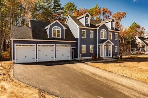 10 Lamp Post Ln, West Bridgewater, MA 02379