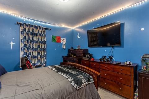 31 Abington Ln, Fall River, MA 02721 photo 12