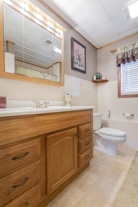 31 Abington Ln, Fall River, MA 02721 photo 11
