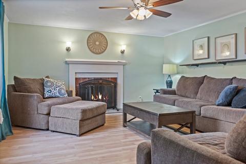 80 Carnavon Cir, Springfield, MA 01109 photo 8