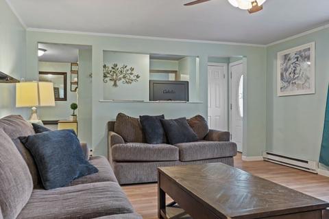 80 Carnavon Cir, Springfield, MA 01109 photo 9