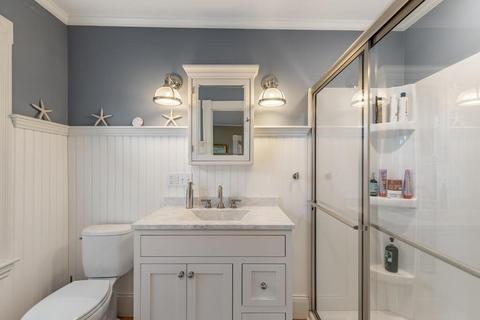 43 Cherry St, Gloucester, MA 01930 photo 11