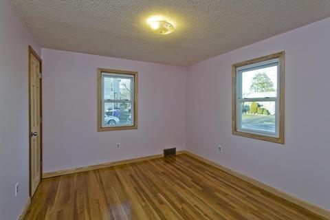 36 Mcbride St, Springfield, MA 01104 photo 9