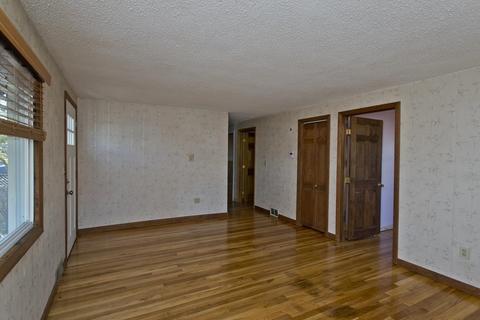 36 Mcbride St, Springfield, MA 01104 photo 7