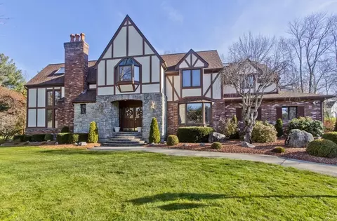 132 Millbrook Dr, East Longmeadow, MA 01028