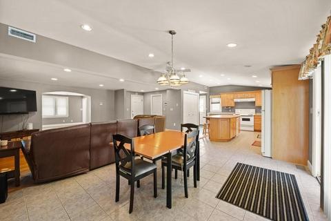 223 High St, Reading, MA 01867 photo 7