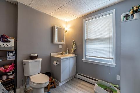 8 Reeves St, Worcester, MA 01607 photo 27