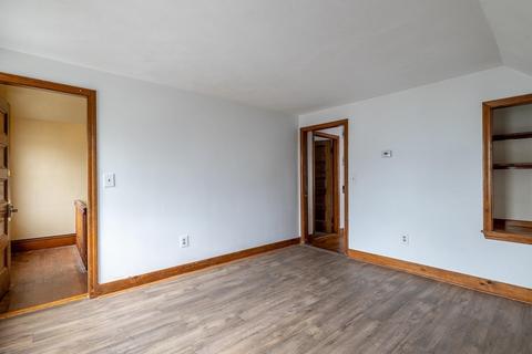 8 Reeves St, Worcester, MA 01607 photo 8