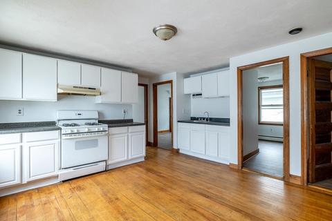 8 Reeves St, Worcester, MA 01607 photo 11