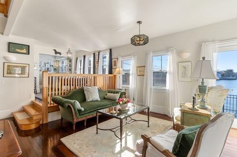 698 Washington St, Gloucester, MA 01930 photo 10