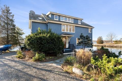 698 Washington St, Gloucester, MA 01930 photo 8