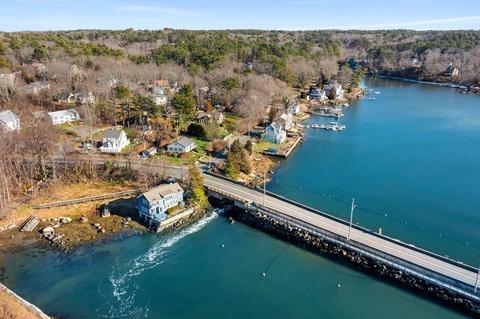 698 Washington St, Gloucester, MA 01930 photo 6