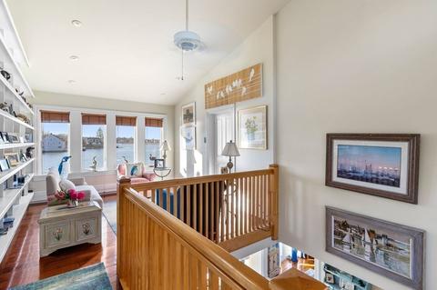 698 Washington St, Gloucester, MA 01930 photo 26