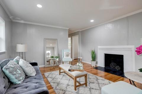 12 Wayside Dr, Danvers, MA 01923 photo 2