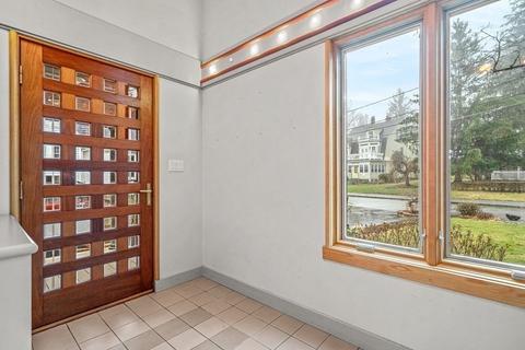 33 Morrison Ave, Stoneham, MA 02180 photo 4