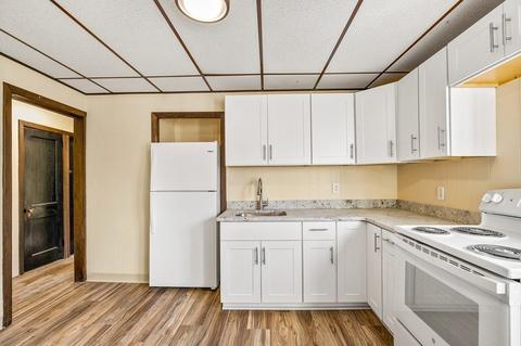 85 California St, Fall River, MA 02723 photo 2