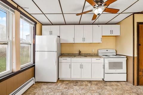 85 California St, Fall River, MA 02723 photo 18
