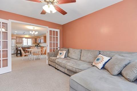 522 Detroit St, Fall River, MA 02721 photo 11