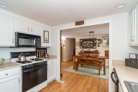 99 Sheaffer Rd, Barnstable, MA 02632 photo 9