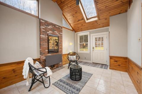 156 Summer St, Maynard, MA 01754 photo 3