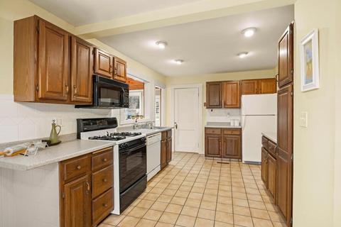 156 Summer St, Maynard, MA 01754 photo 19