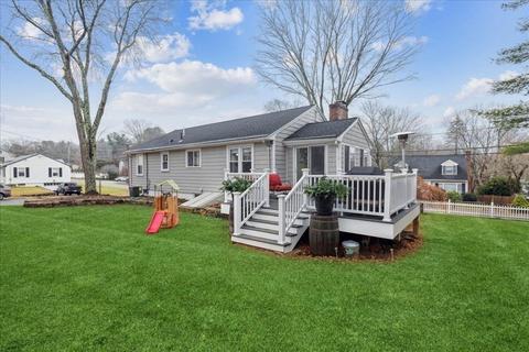 267 Forest St, Reading, MA 01867 photo 3