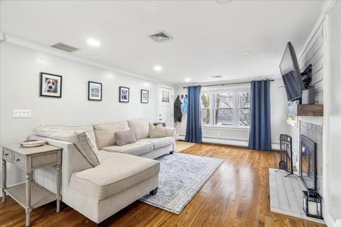267 Forest St, Reading, MA 01867 photo 9