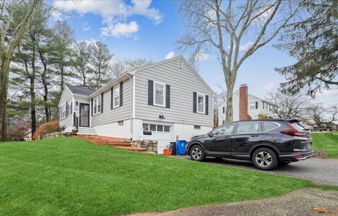 267 Forest St, Reading, MA 01867 photo 1